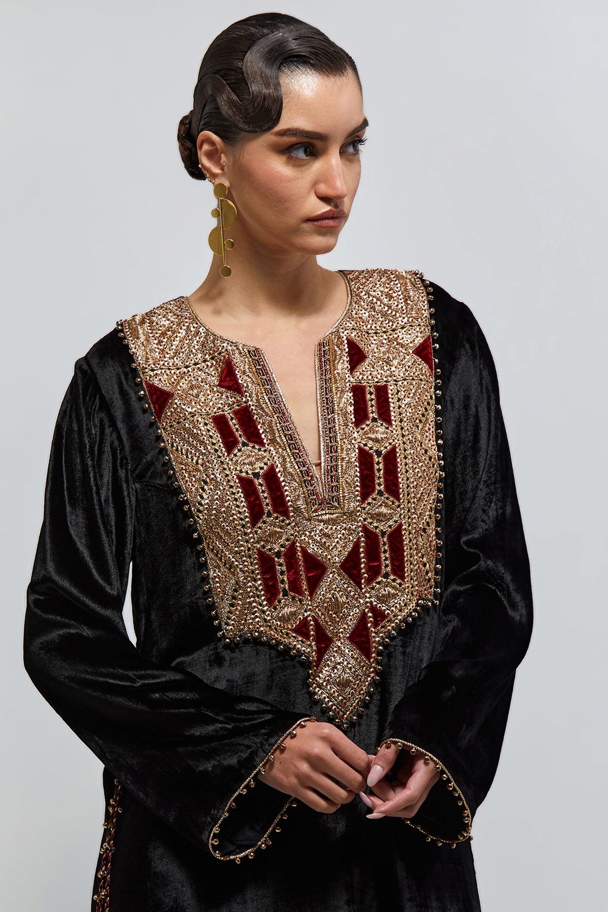Shiraaz Black Velvet Embroidered Yoke Beyza Kaftan