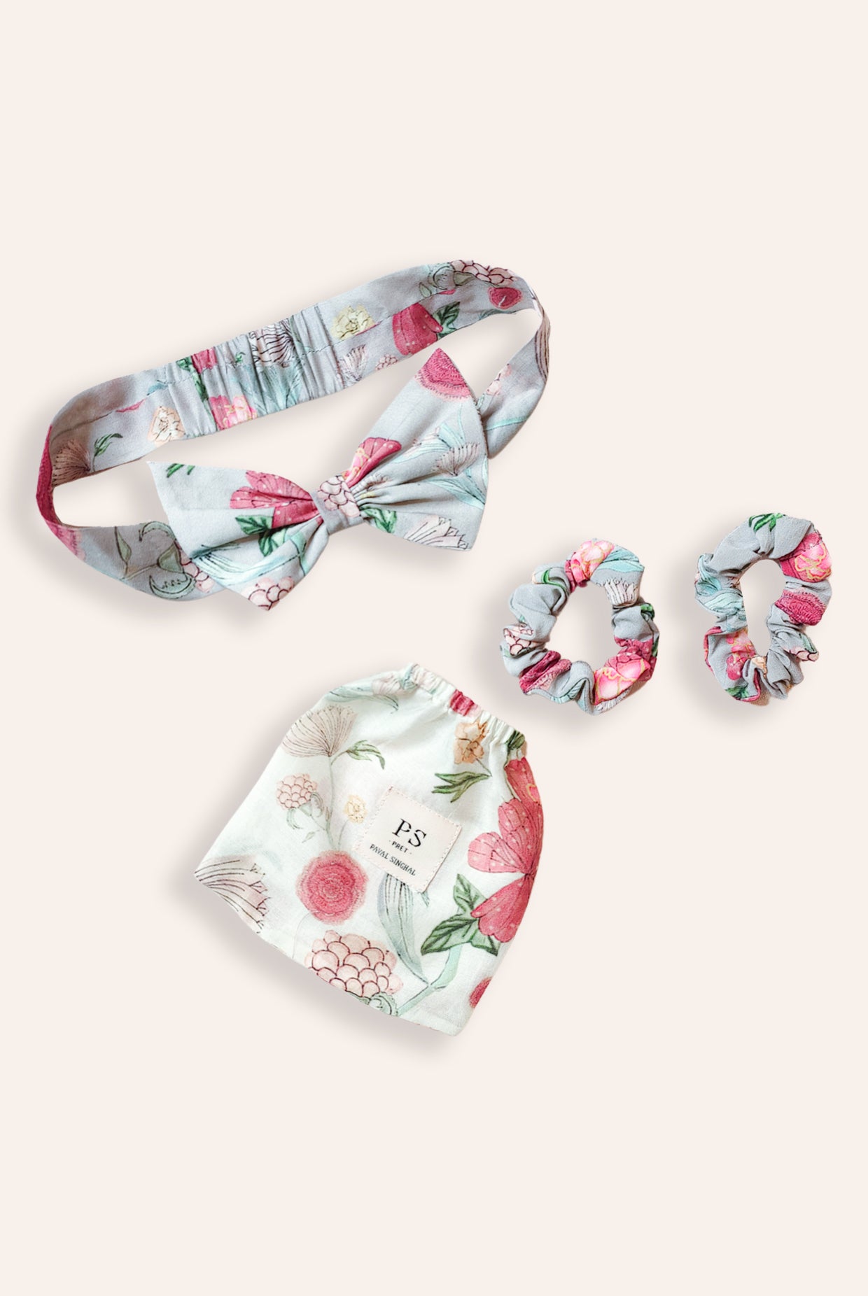 Payal Singhal Classic Gift Hamper for Women (Set of 4)