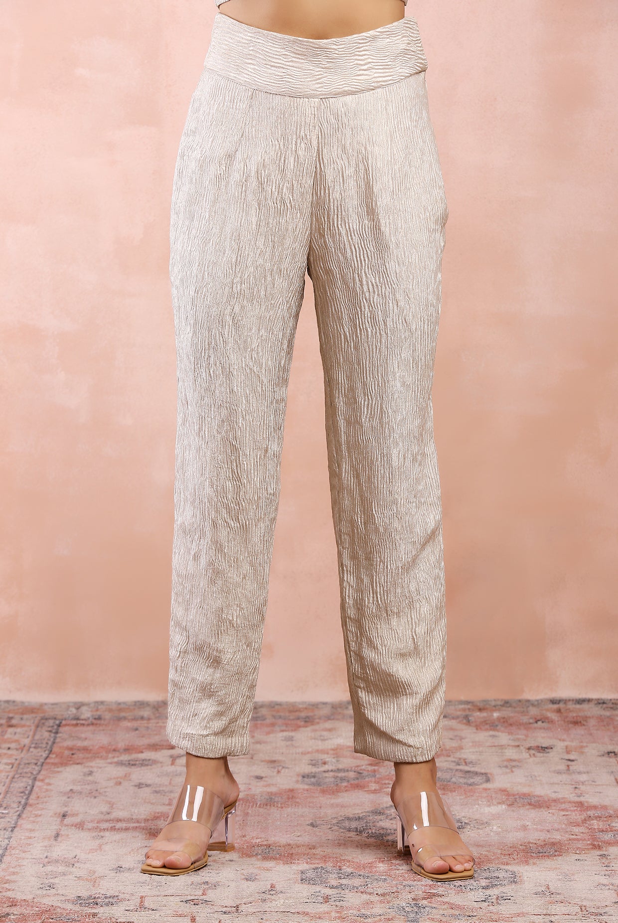 Cream Jacket With Crushed Tissue  Bustier And Pant