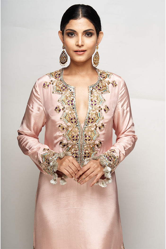 Rose Pink Colour Embroidered Kaftan