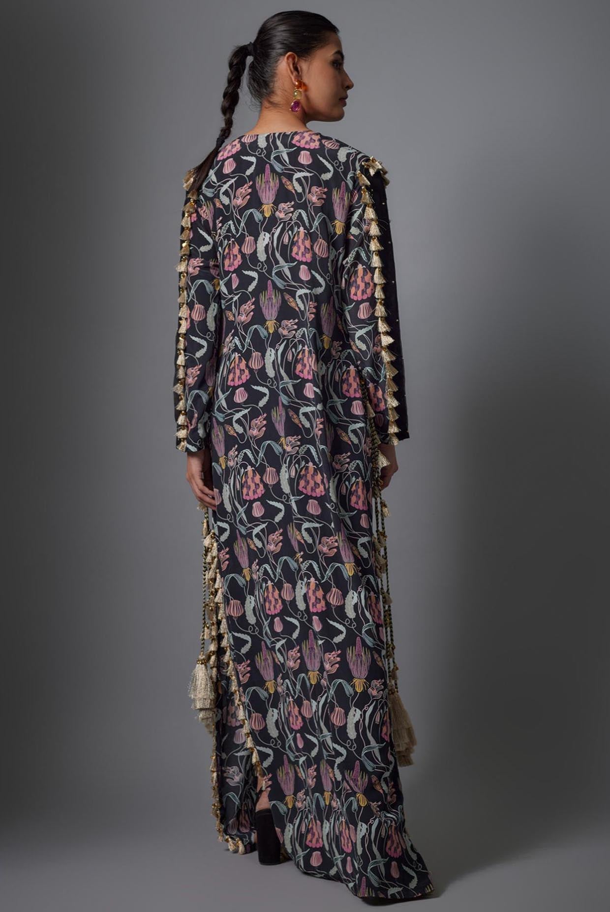 Black Island Escape Print Crepe Embroidered Yoke Beyza Kaftan.