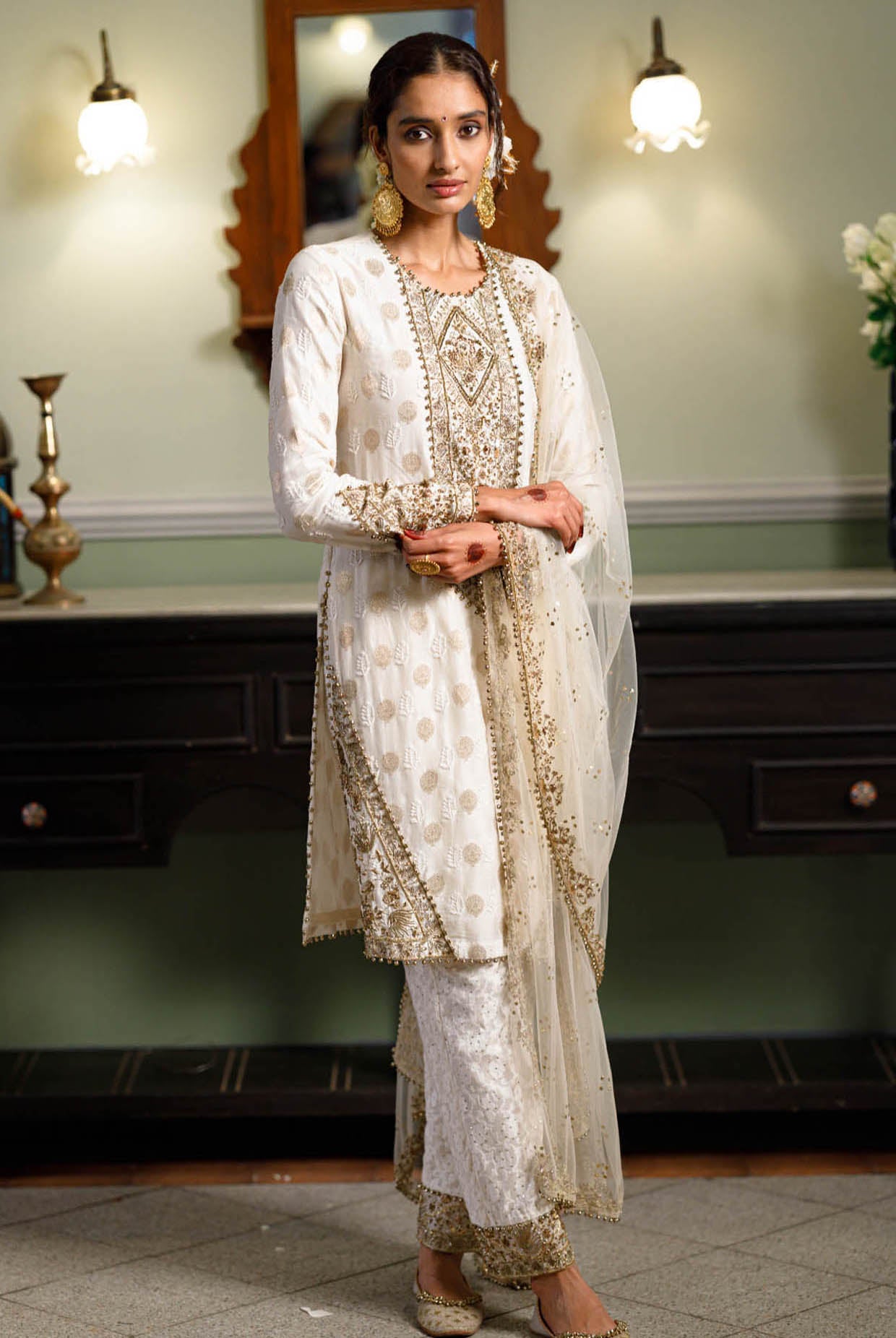 Gauhar Off White Straight Embroidered Yoke Kurta And Straight Pant With Embroidered Dupatta