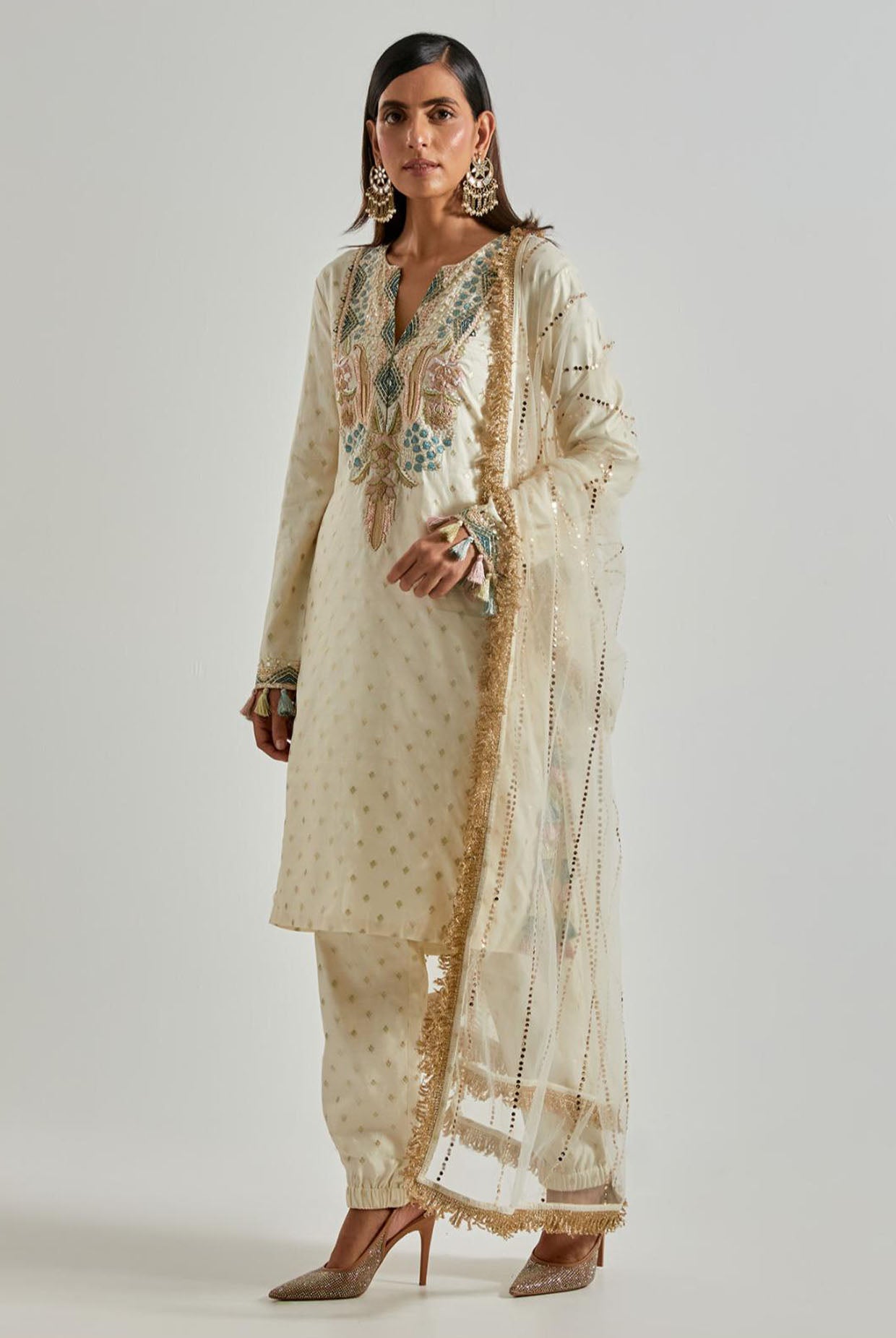 Off-White Chiniya Silk Kurta with Jogger Pants & Net Dupatta