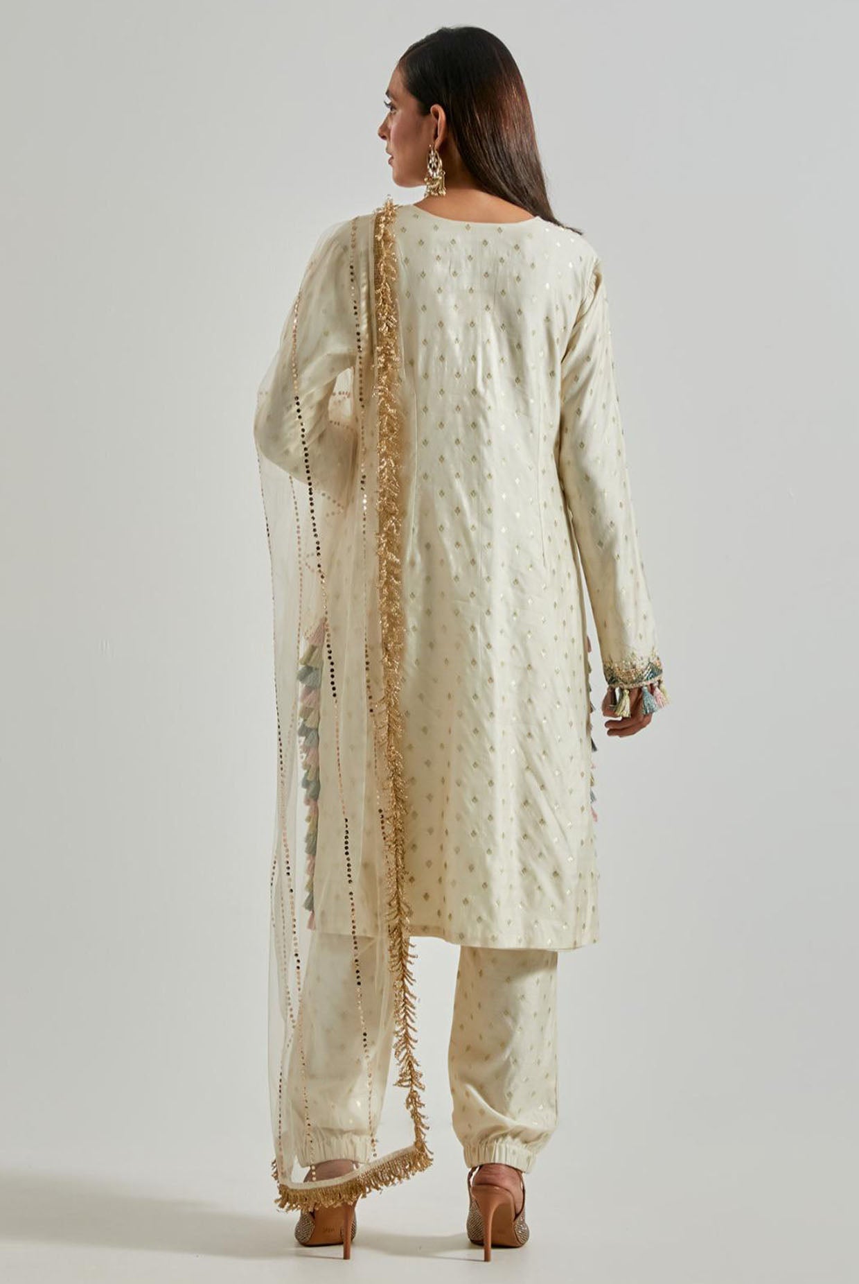 Off-White Chiniya Silk Kurta with Jogger Pants & Net Dupatta