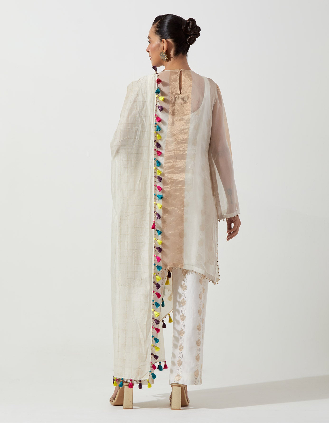 Off-White Embroidered Kurta With Straight Pant And Dupatta