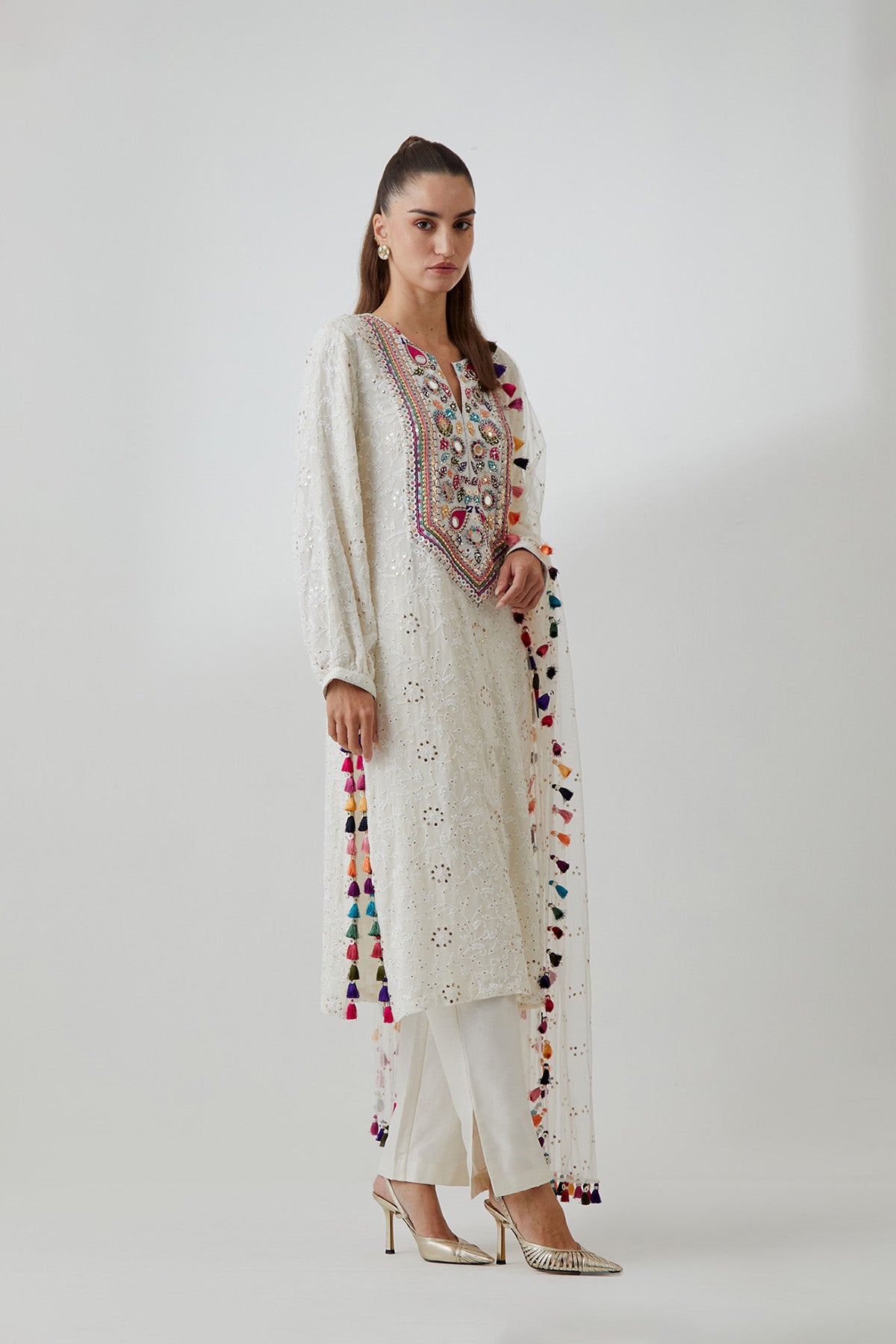 Off-White Chikankari Embroidered Kurta With Silkmul Pants And Mukaish Net Dupatta