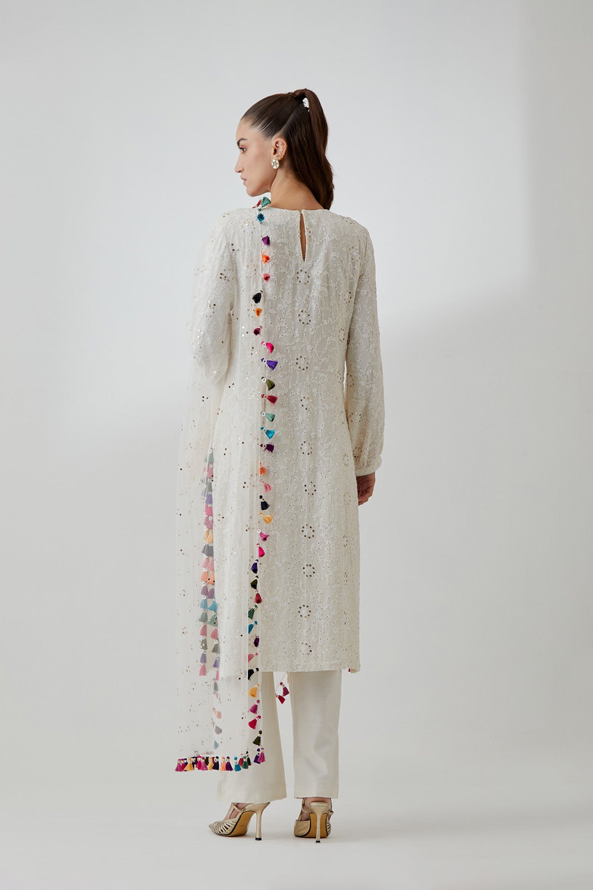 Off-White Chikankari Embroidered Kurta With Silkmul Pants And Mukaish Net Dupatta