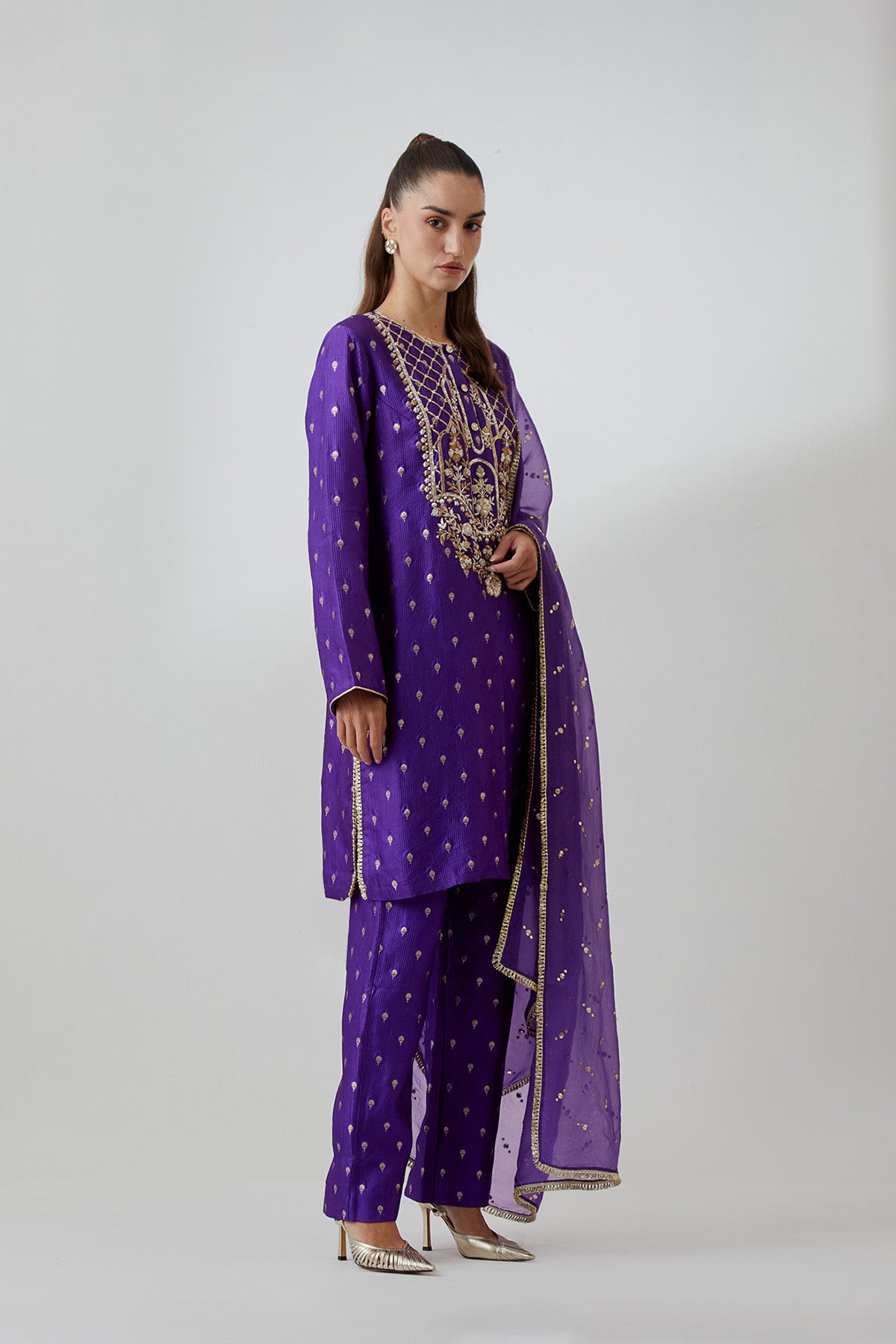 Purple Banarasi Embroidered Yoke Kurta With Pant And Mukaish Organza Dupatta