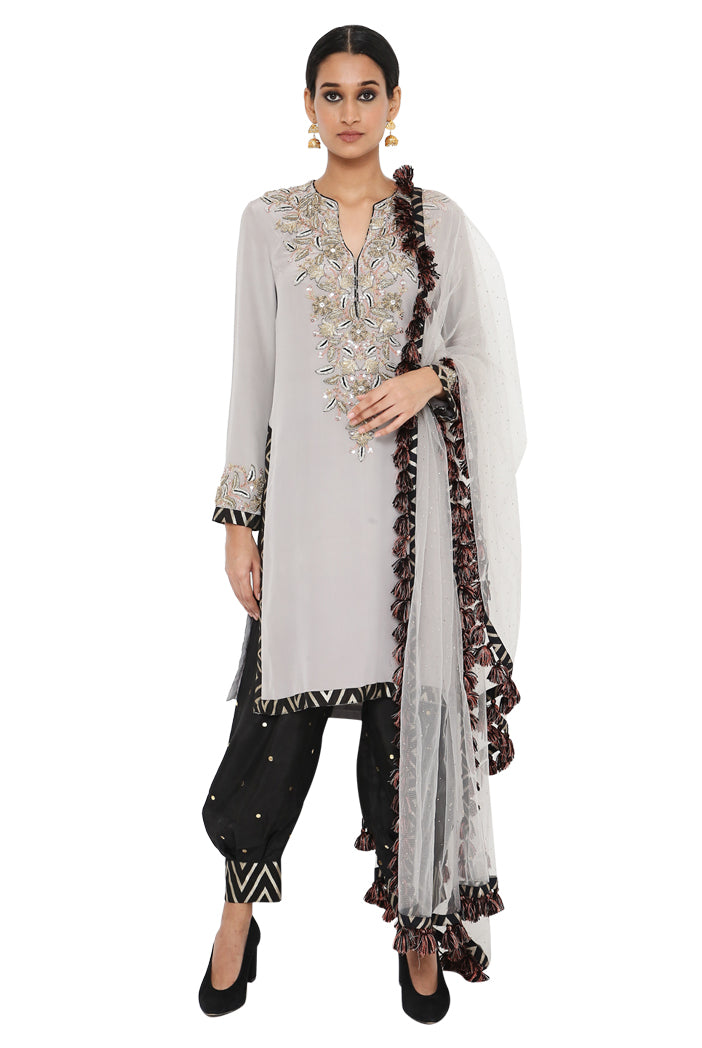 Nyla Grey Colour Embroidered Kurta With Black Colour Jogger Salwar And Grey Colour Dupatta