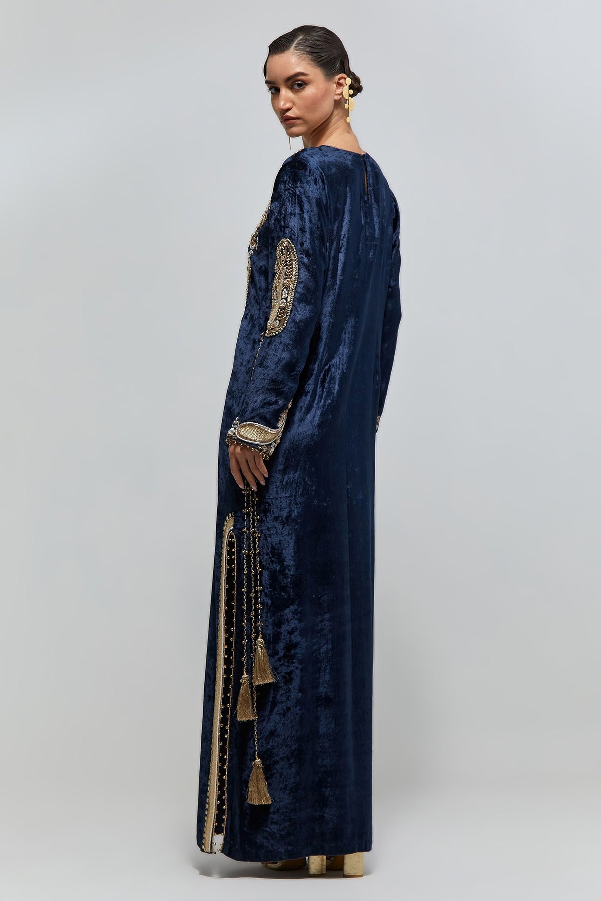 Mazin Navy Blue Velvet Embroidered Yoke Beyza Kaftan