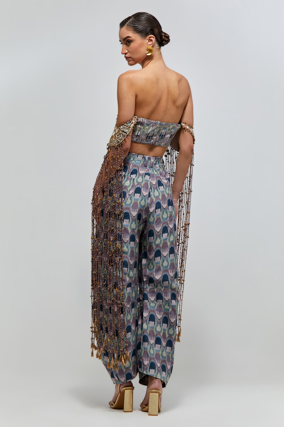 Fahya Purple Kasbah Printed Abutai Silk Bustier And Pants With Lilac Georgette Embroidered Bajubands