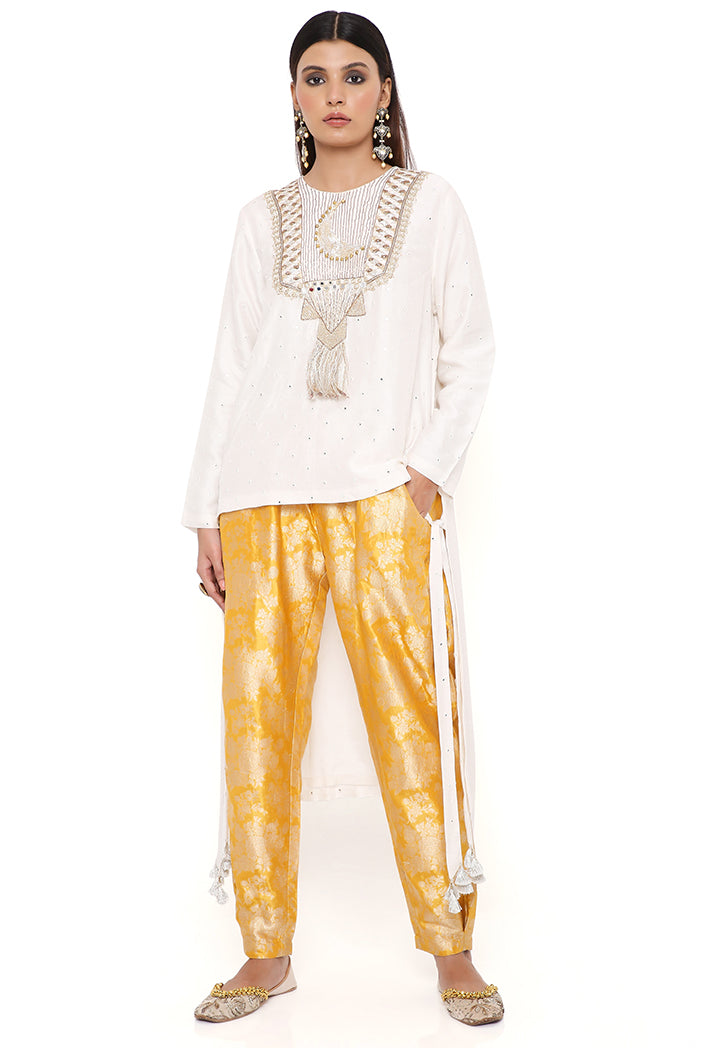 Chaantara Off White Abla Silk Embroidered High Low Kurta With Mustard Brocade Constructed Pant