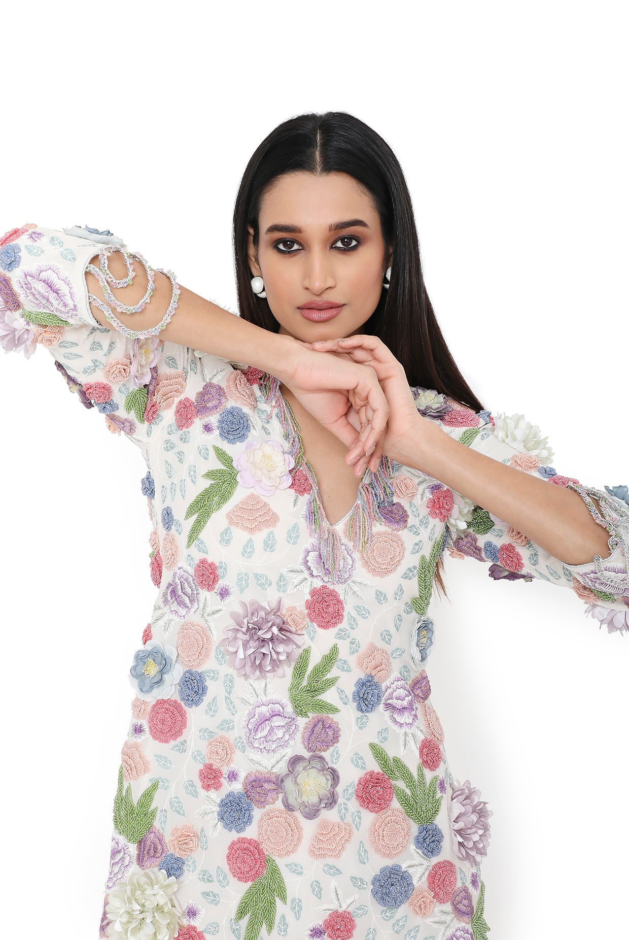 Irene Off White Embroidered Short Kurta And Pant With Metal Chain Hanging