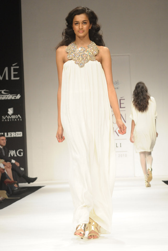 Mia Cream Strapless Maxi
