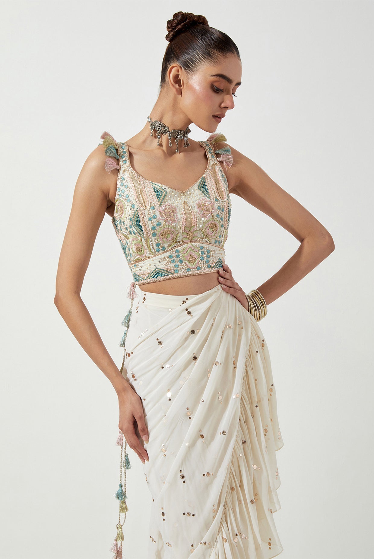OFF WHITE EMBROIDERED CHOLI WITH FRILL SAREE