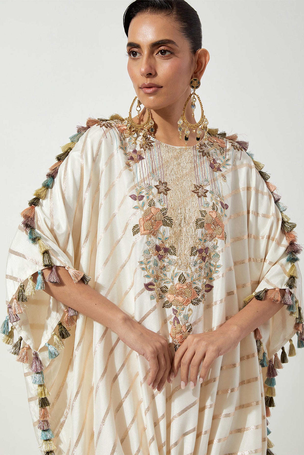 OFF WHITE LINE DOLA SILK KURTA WITH JOGGER PANTS