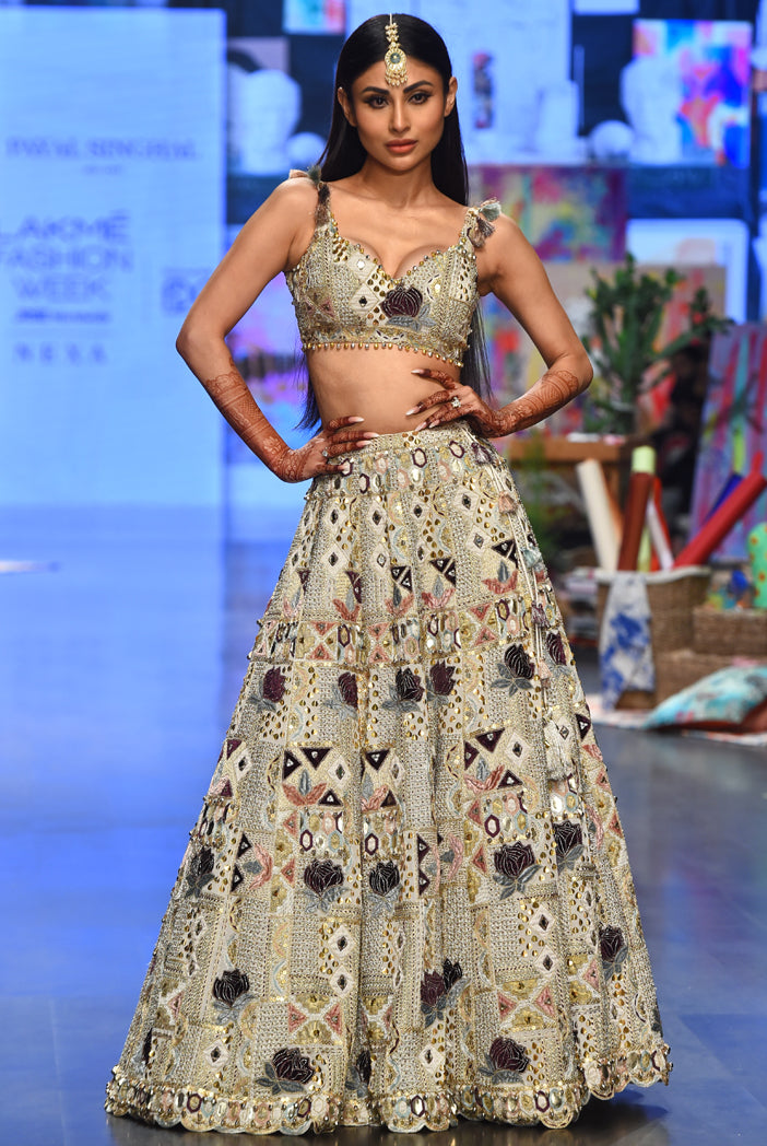 Padma Off White Georgette Embroidered Choli And Lehenga With Mukaish Organza Dupatta