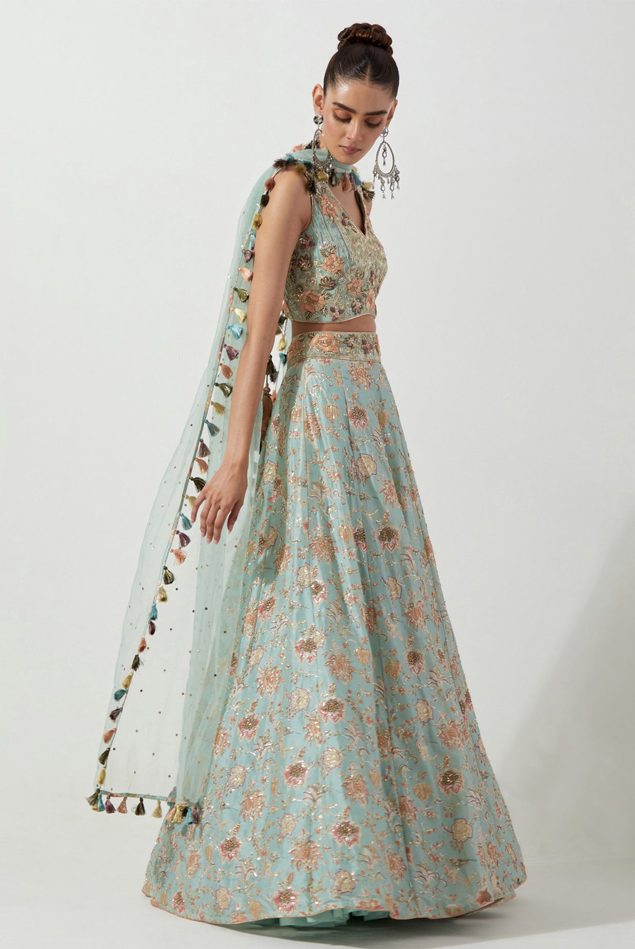POWDER BLUE PRINTED CHOLI AND LEHENGA WITH MUKAISH NET DUPATTA