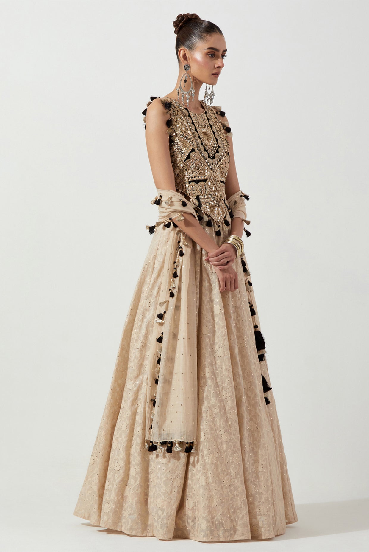 STONE EMBROIDERED CHOLI AND LEHENGA WITH MUKAISH MUL DUPATTA