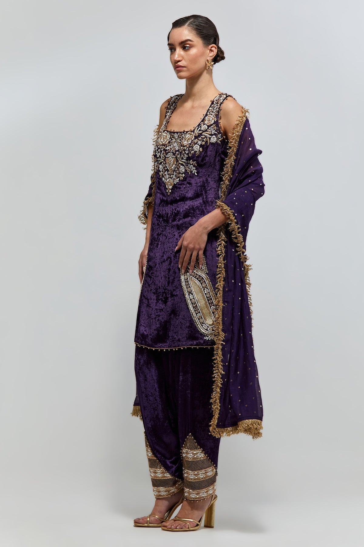 Elara Purple Velvet Embroidered Kurta With Farshi Salwar And Mukaish Silkmul Dupatta