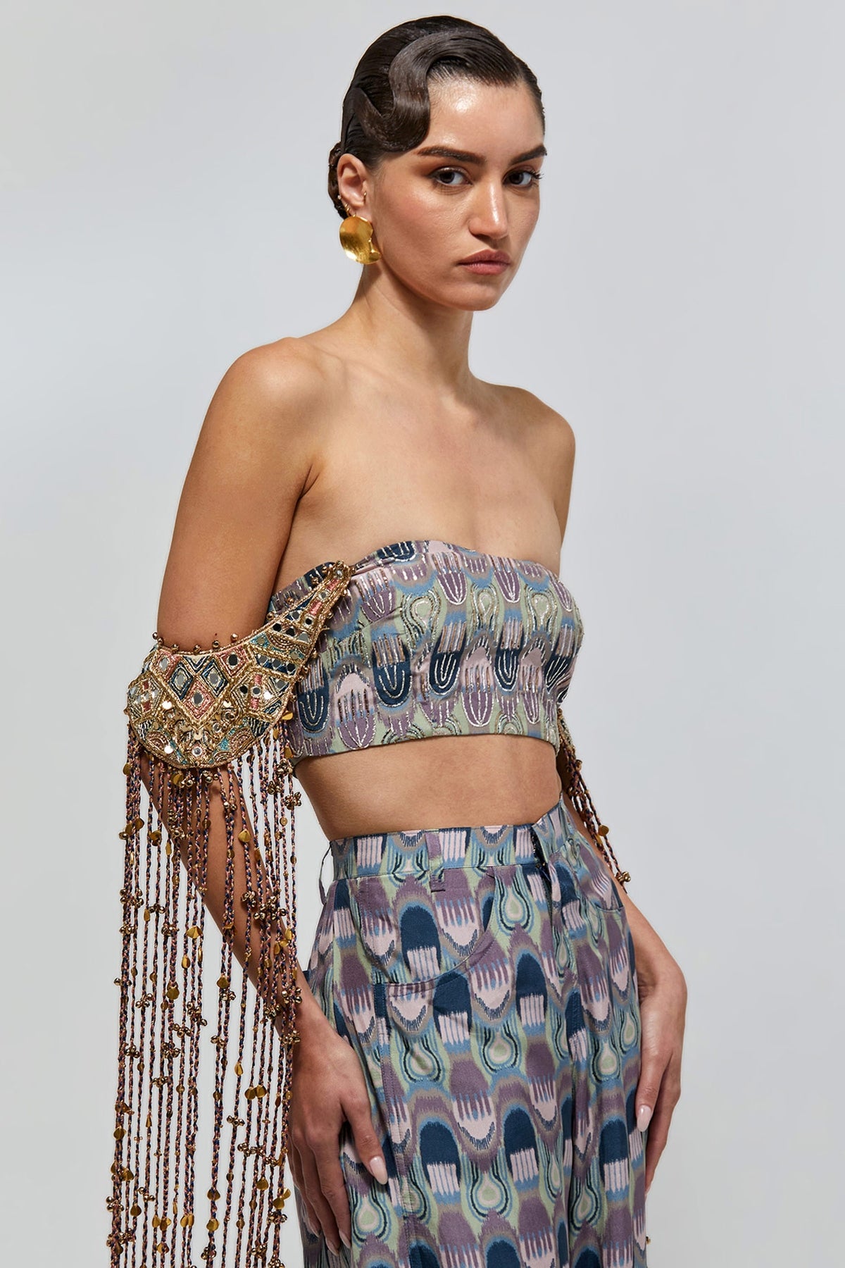 Fahya Purple Kasbah Printed Abutai Silk Bustier And Pants With Lilac Georgette Embroidered Bajubands