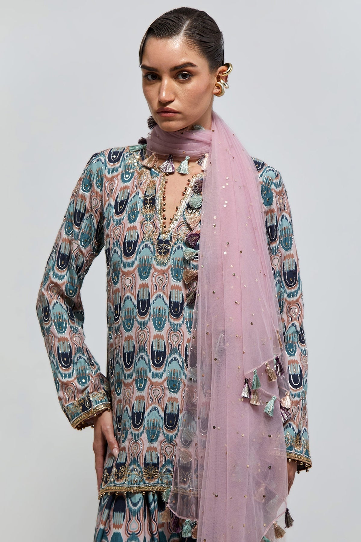 Parisa Indigo Kasbah Printed Abutai Silk Kurta With Farshi Salwar And An Onion Pink Mukaish Net Dupatta
