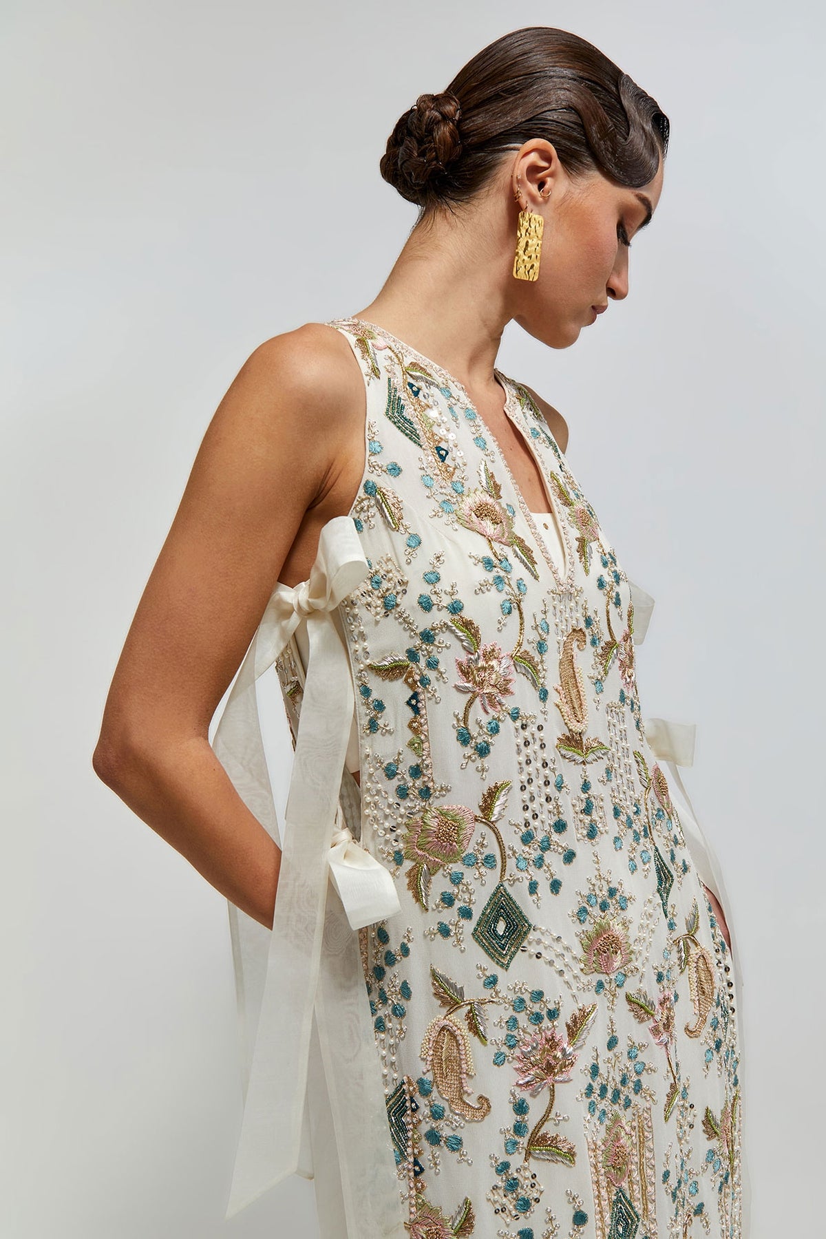 Azra Off-White Georgette Embroidered Side Tie Kurta With Bustier And Sharara