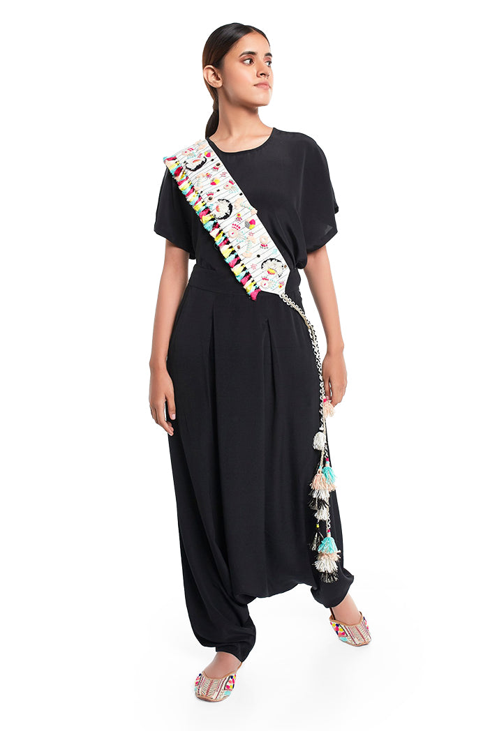 Cream Linen Baby Butti Embroidered Tie-Up Belt with Colourful Tassels