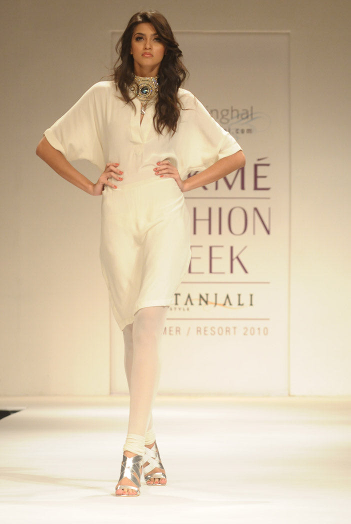 Dia Cream Kaftan Kurta with churidar