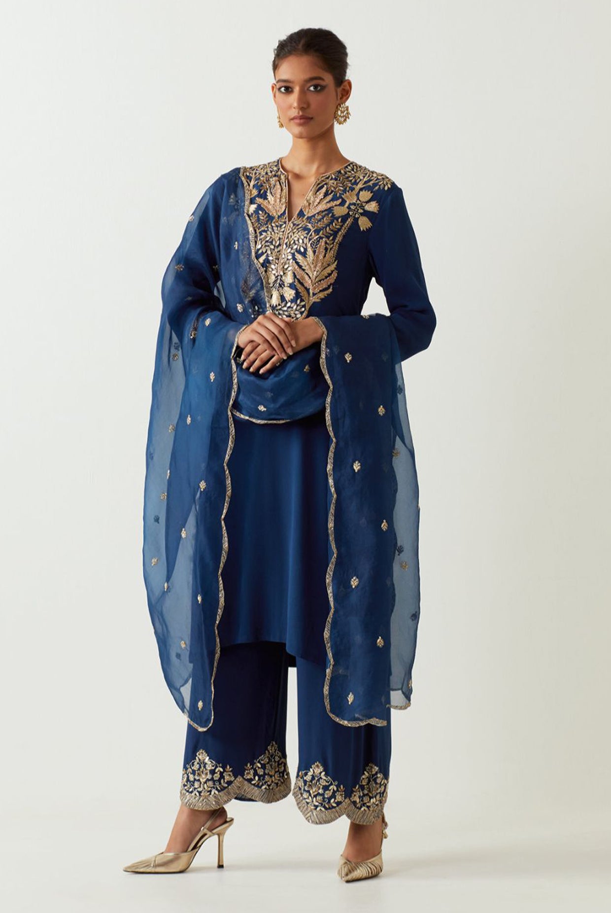 Navy Yoke Embroidred Kurta And Pants With Embroidered Dupatta