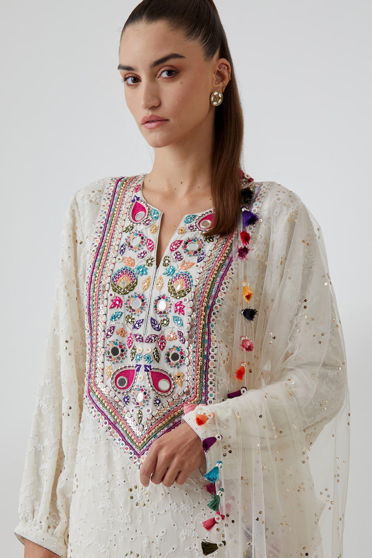 Off-White Chikankari Embroidered Kurta With Silkmul Pants And Mukaish Net Dupatta