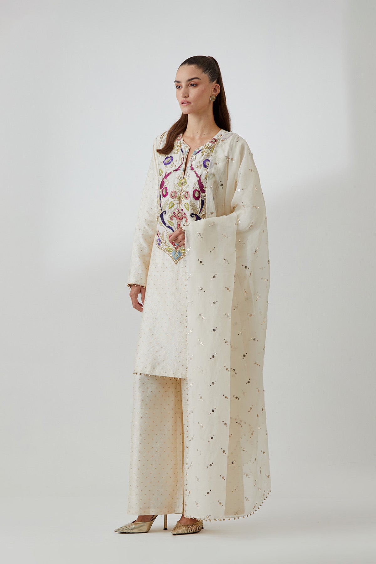 Off-White Banarasi Embroidered Kurta With Palazzo And Mukaish Organza Dupatta