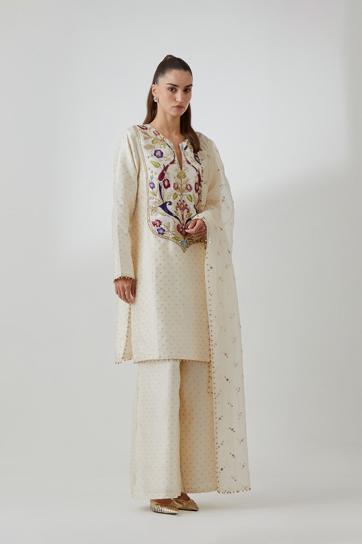 Off-White Banarasi Embroidered Kurta With Palazzo And Mukaish Organza Dupatta
