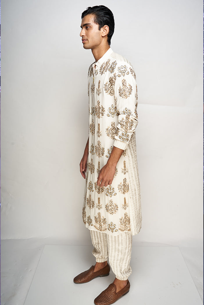 PS Men Adil Off White Colour Embroidered Kurta with Jogger Pants