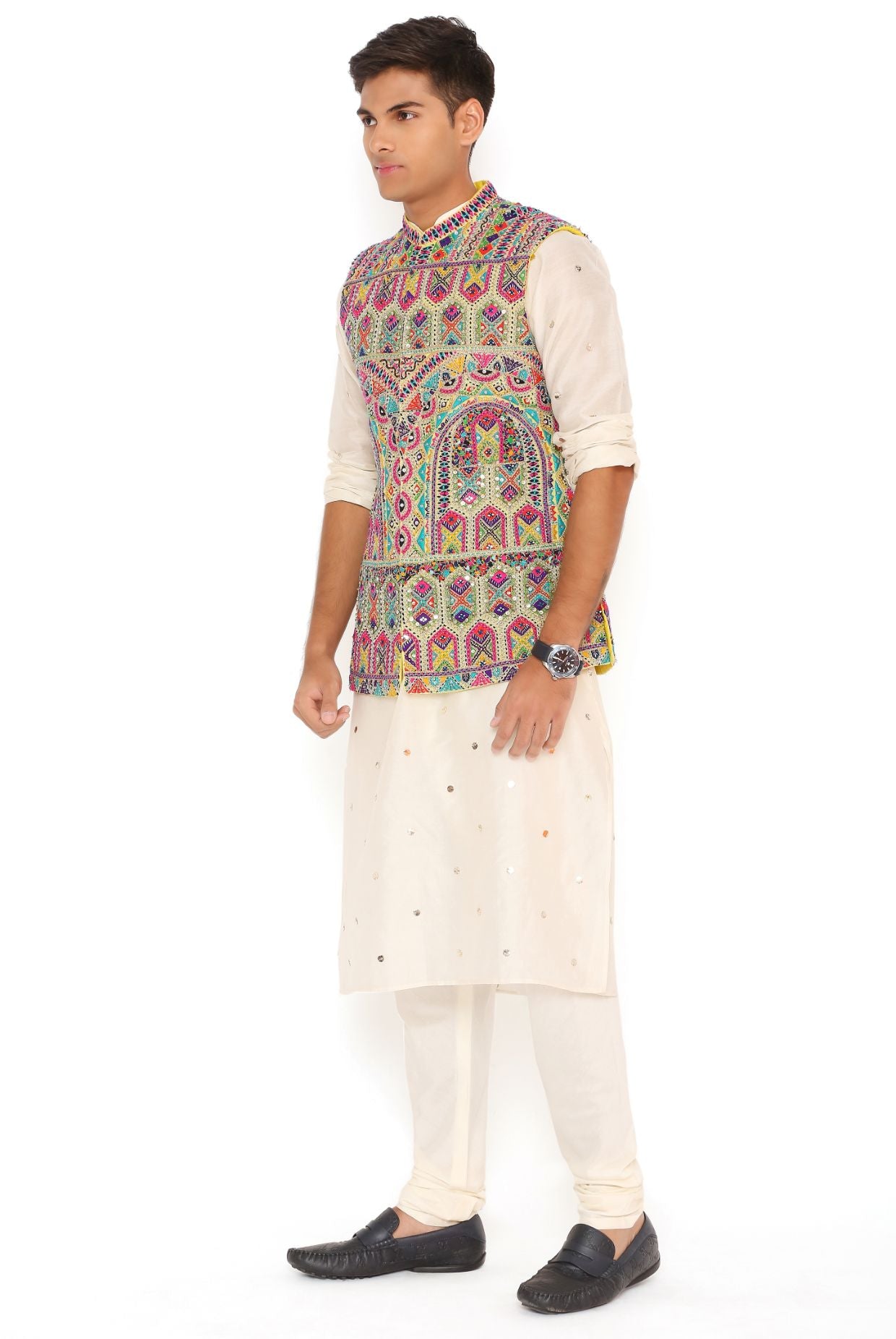 Yellow Georgette Embroidered Bandi With Off White Mukaish Silkmul Kurta And Cotton Silk Churidar