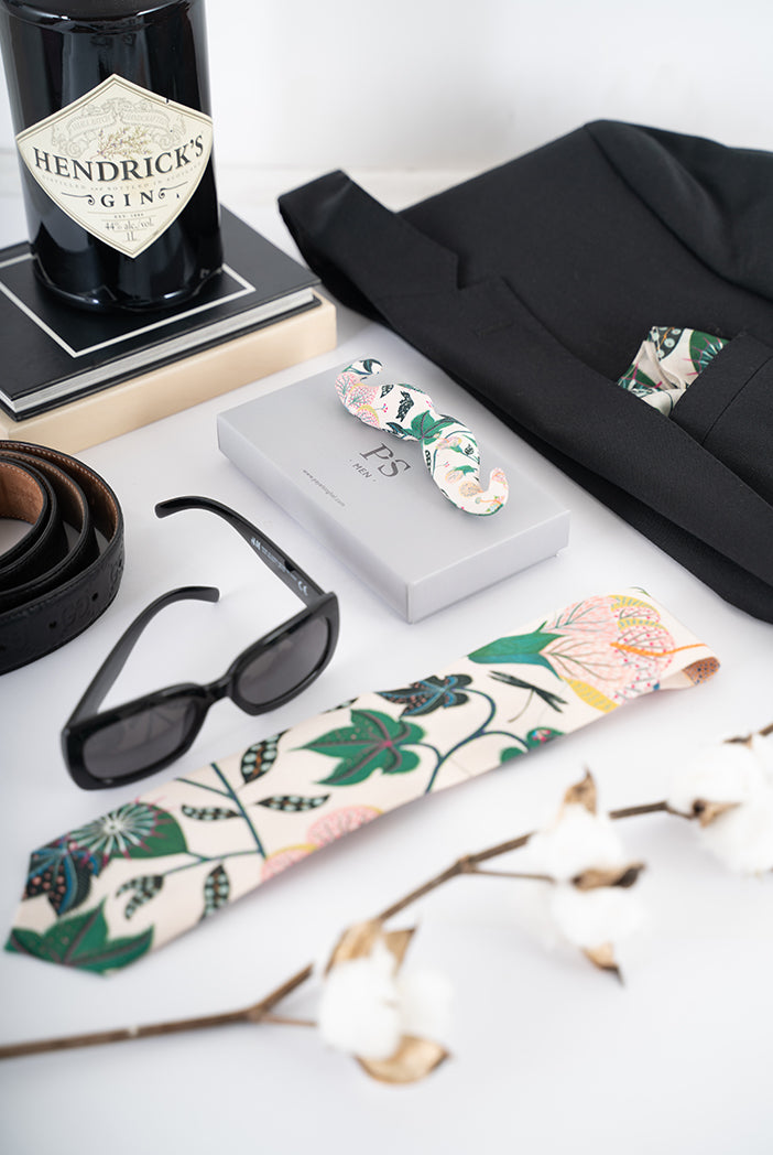 PS Men White Abutilon Print Crepe Tie with Matching Moustache Pin/Broach and Silkmul Pocket Square (Set of 3)