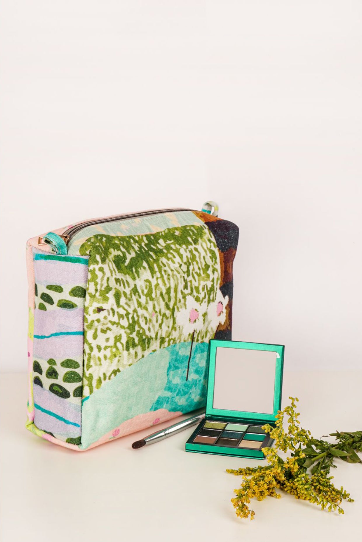 Tropical Print Canvas Small Size Vanity Kit