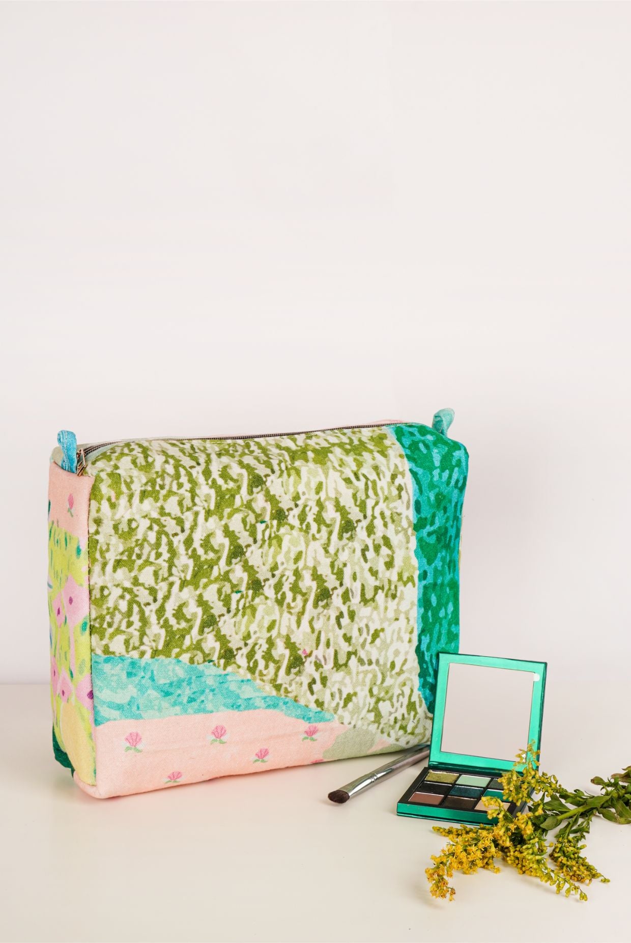 Tropical Print Canvas Large Size Vanity Kit