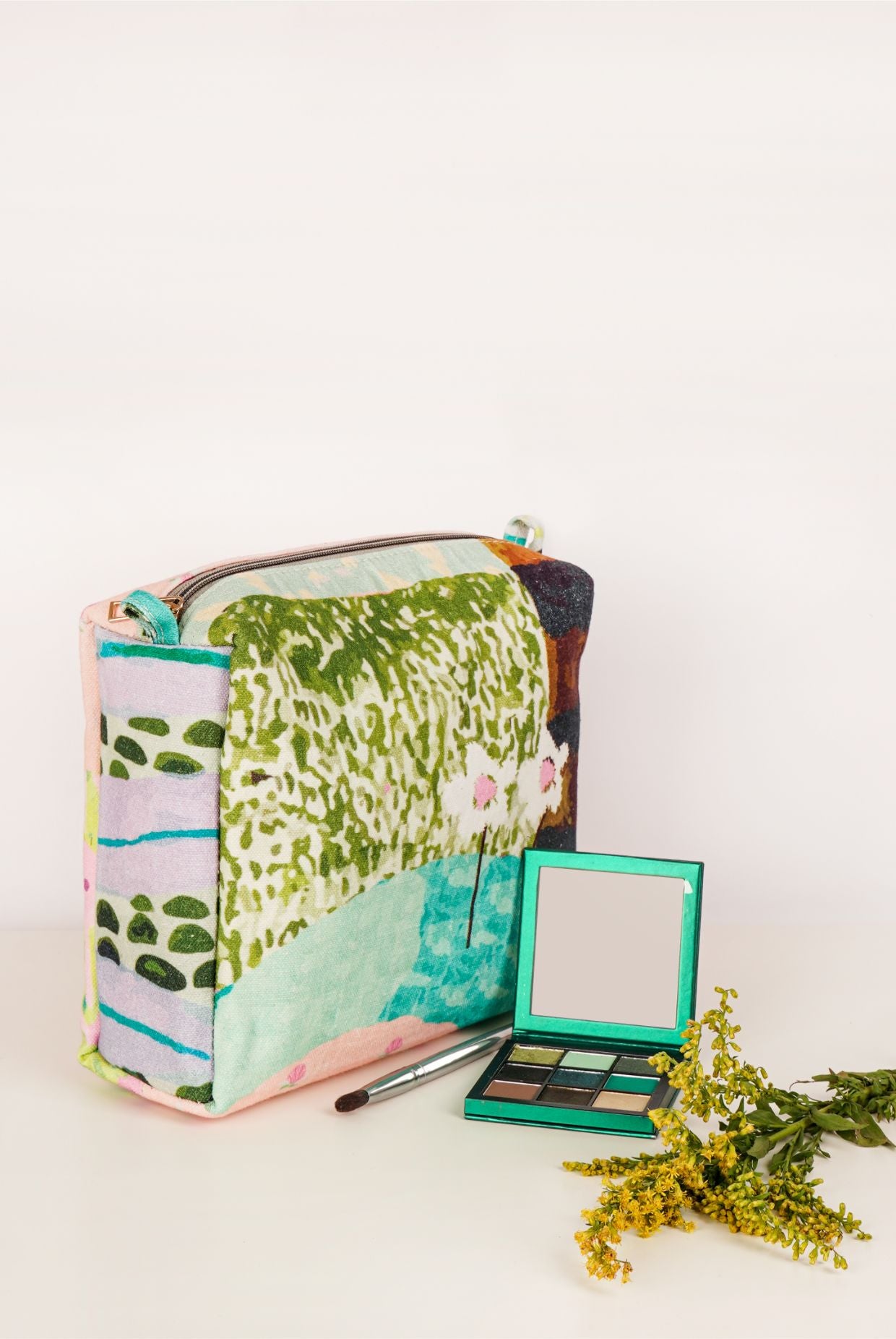 Tropical Print Canvas Large Size Vanity Kit