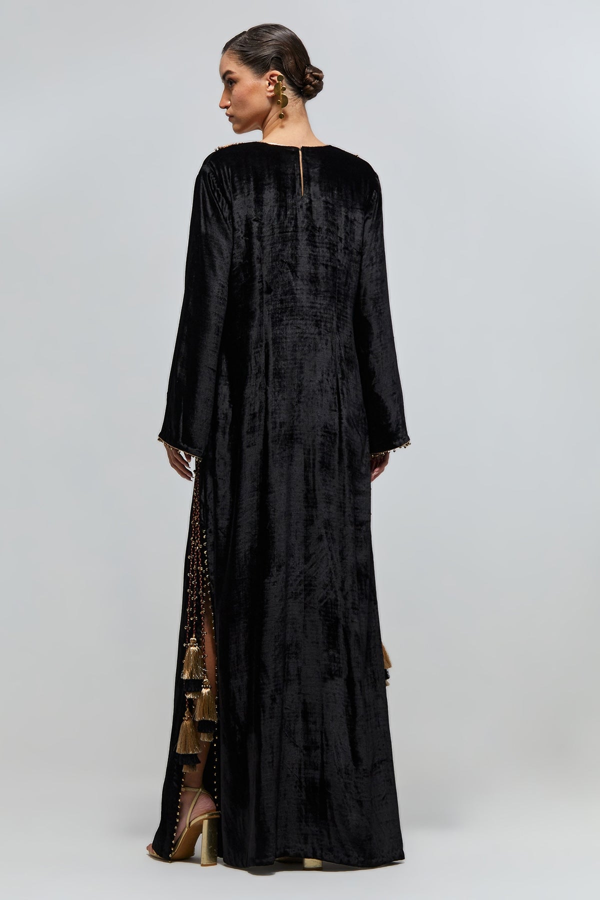 Shiraaz Black Velvet Embroidered Yoke Beyza Kaftan