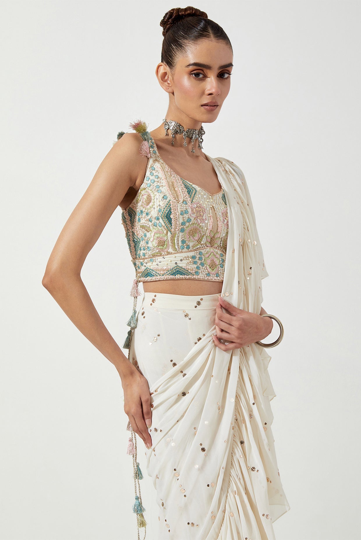 OFF WHITE EMBROIDERED CHOLI WITH FRILL SAREE