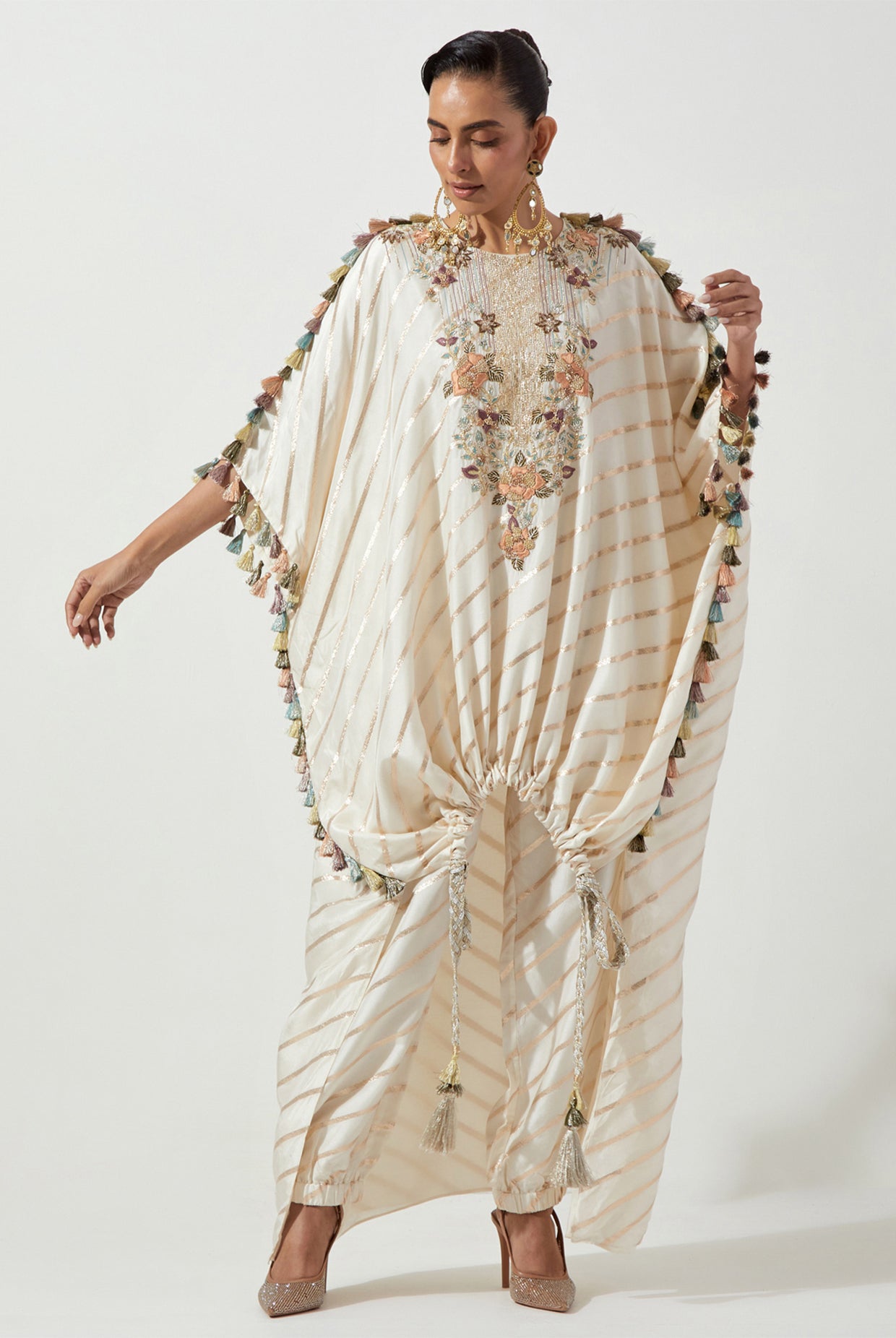 OFF WHITE LINE DOLA SILK KURTA WITH JOGGER PANTS